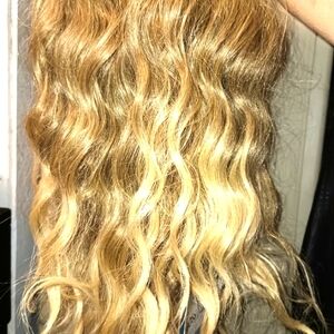 LACE FRONT SYNTHETIC MIDDLE PART NEW WITH TAGS!